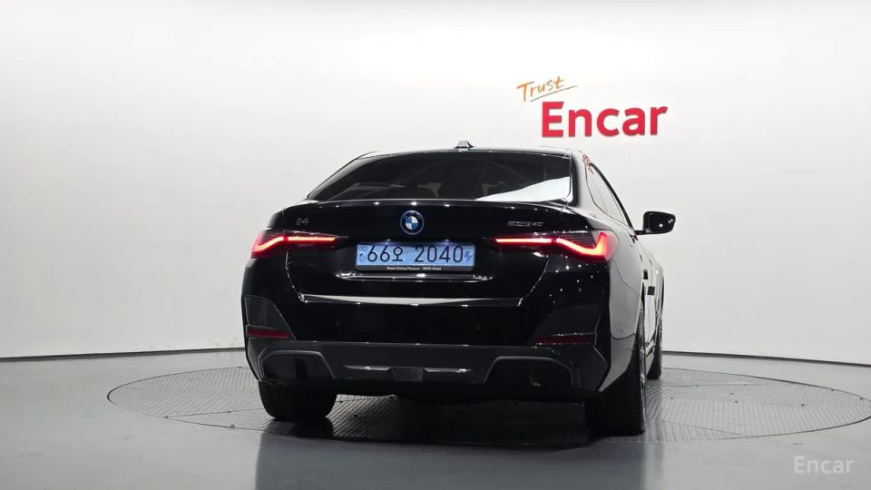 BMW I4