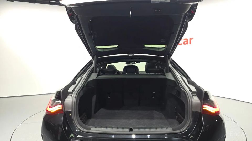 BMW I4