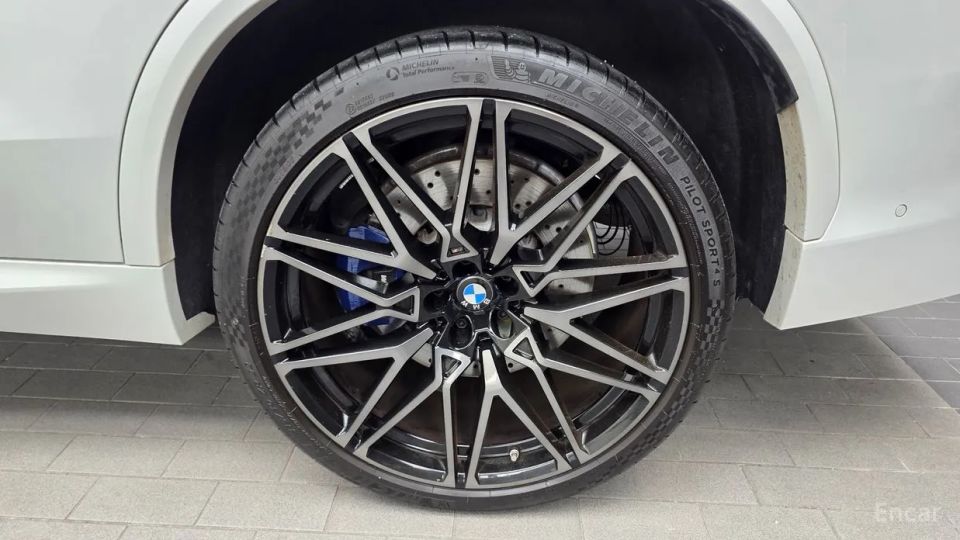 BMW X5M