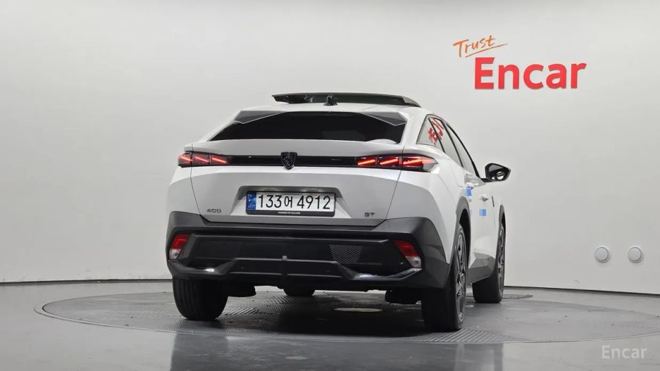 Peugeot 408