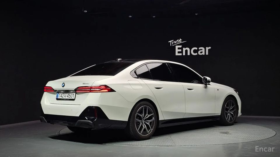 BMW 5-series
