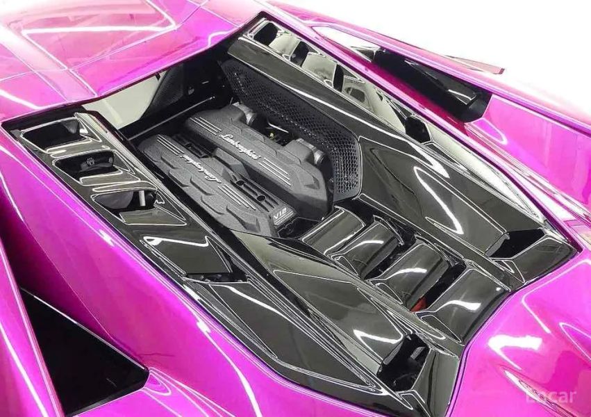 Lamborghini Revuelto