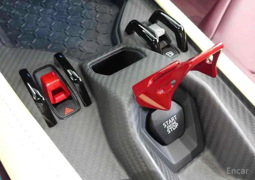 Lamborghini Revuelto
