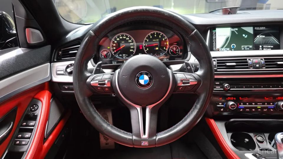 BMW M5