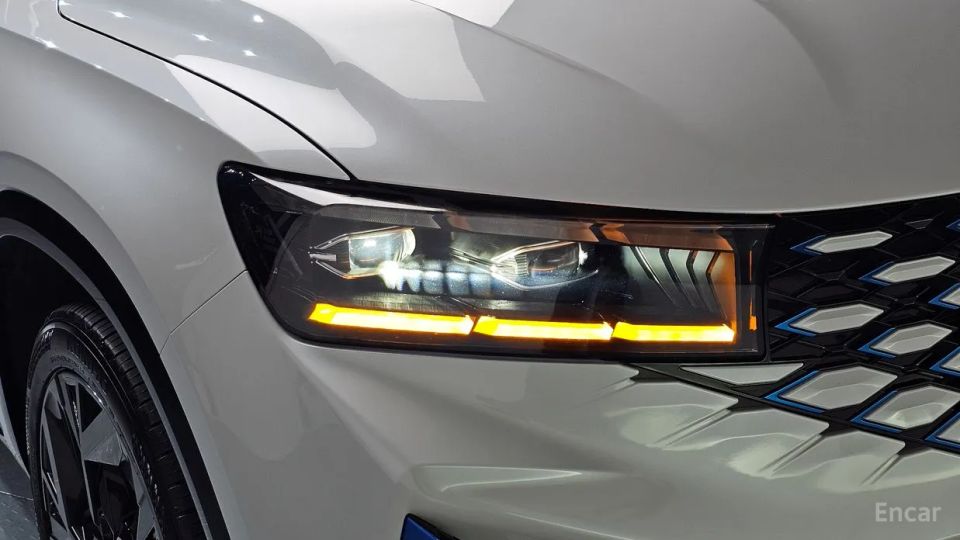 Renault-KoreaSamsung Grand Koleos