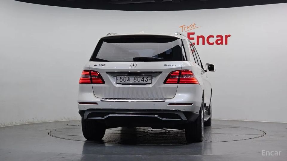 Mercedes-Benz M-class