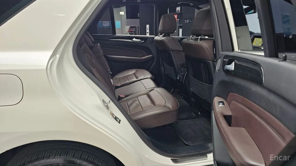Mercedes-Benz M-class