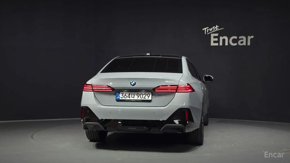 BMW 5-series