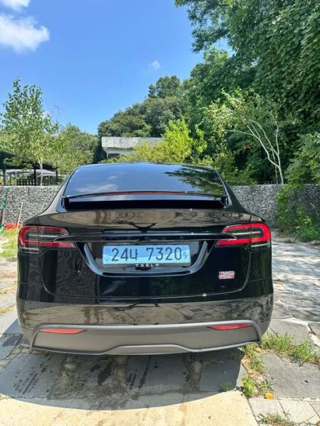 Tesla model-x