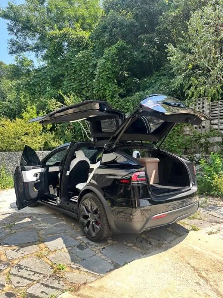Tesla model-x