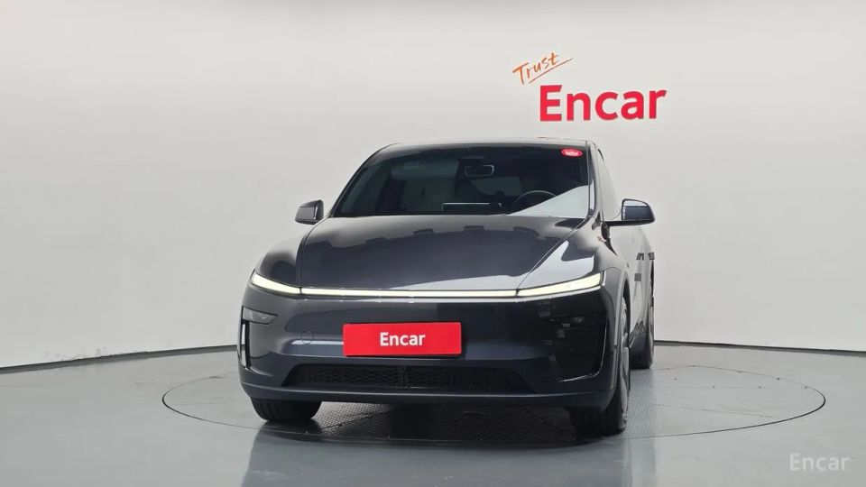 Tesla model-y