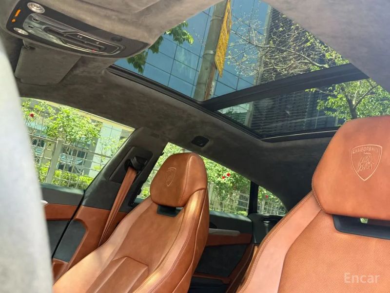Lamborghini urus