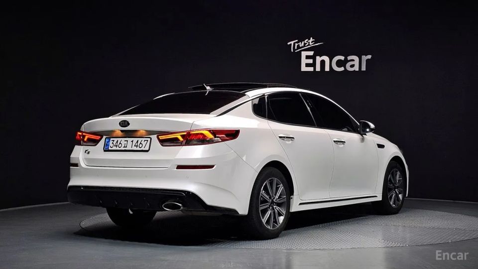 Kia K5
