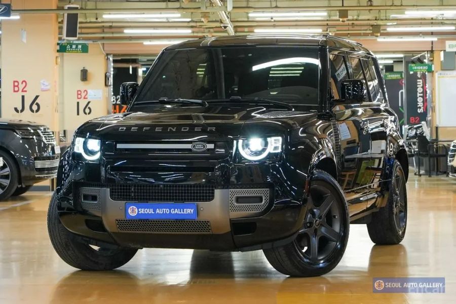 Land Rover Defender