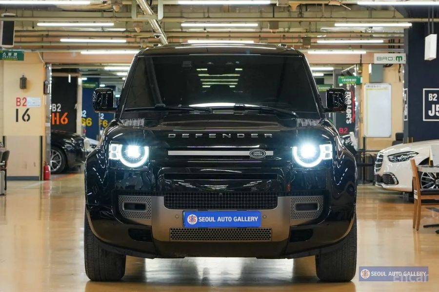 Land Rover Defender