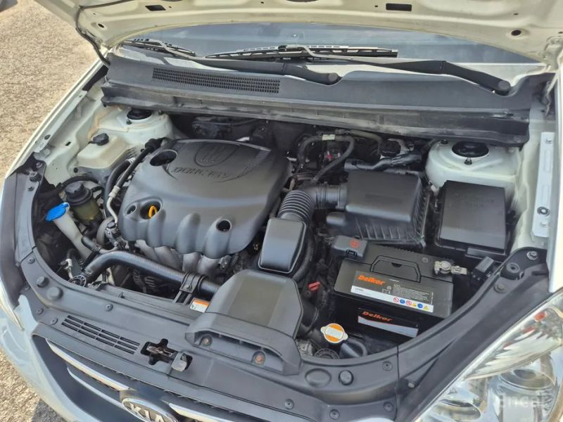 Kia Carens