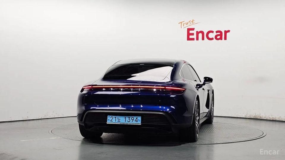 Porsche Taycan