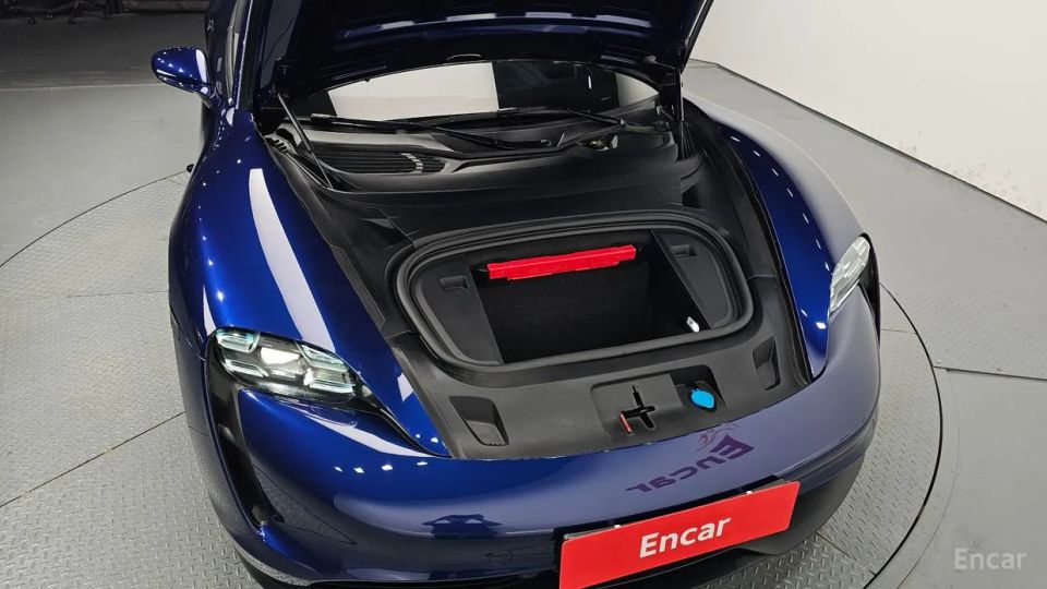Porsche Taycan