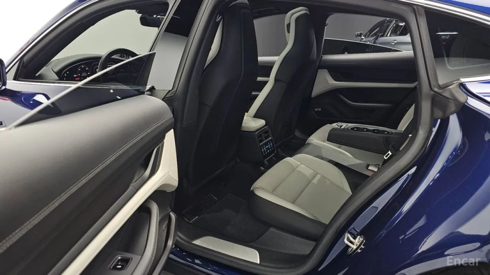 Porsche Taycan