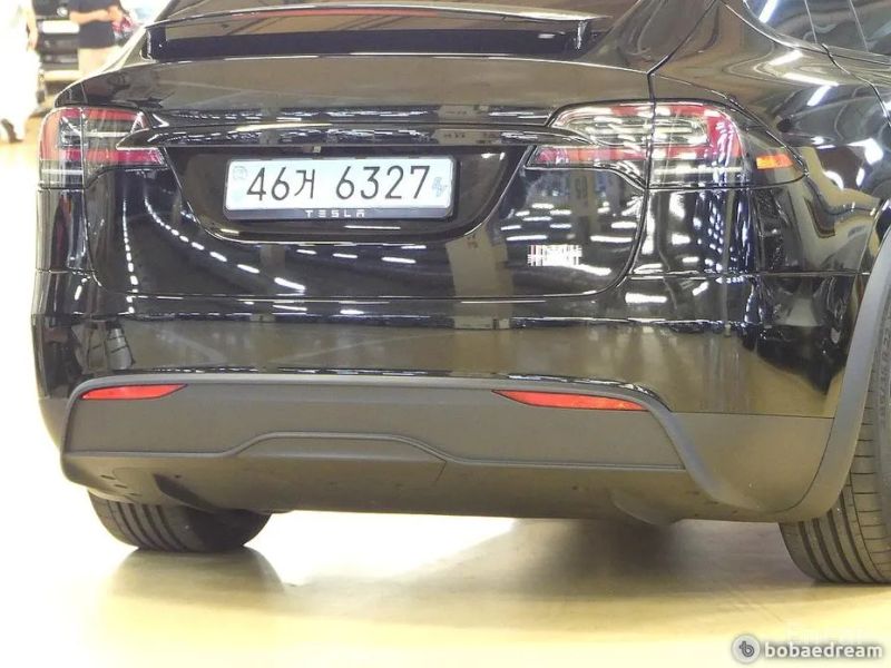 Tesla model-x