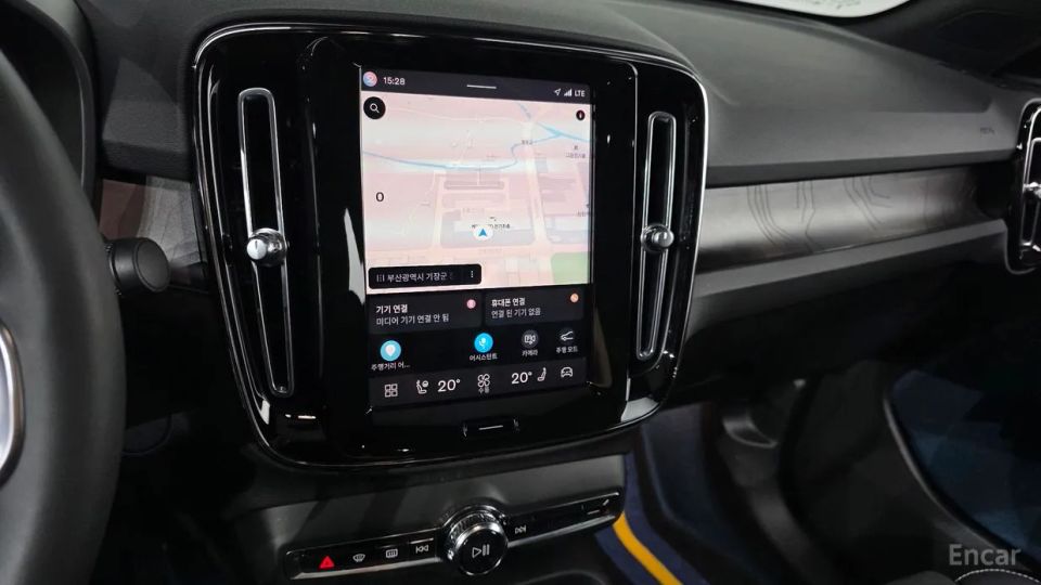Volvo C40