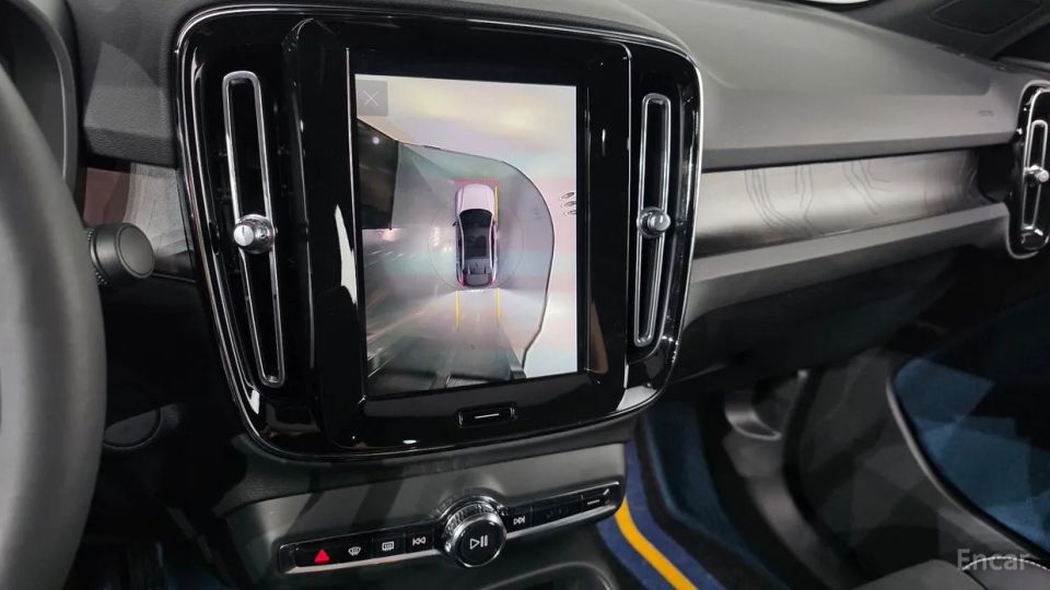 Volvo C40