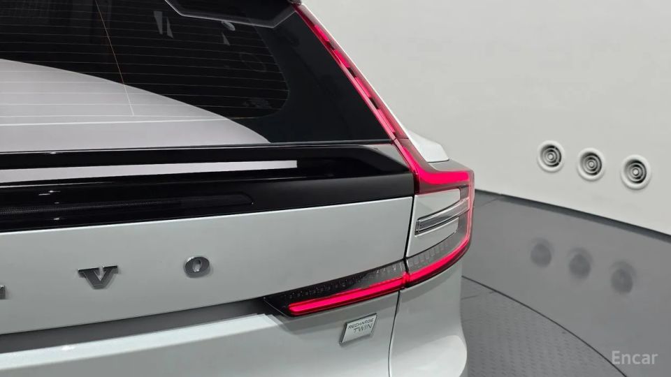 Volvo C40