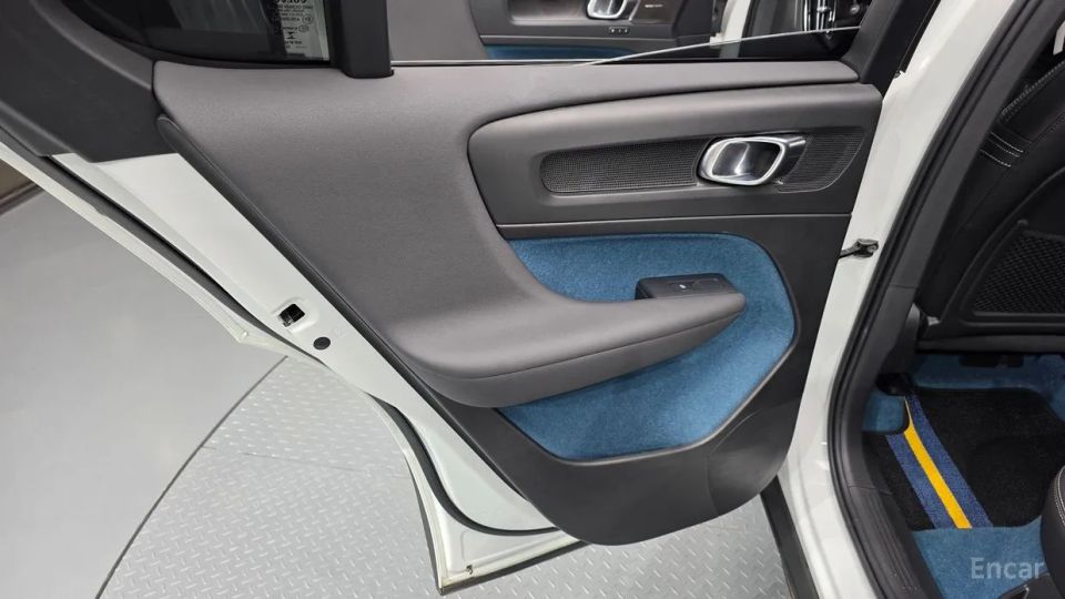 Volvo C40