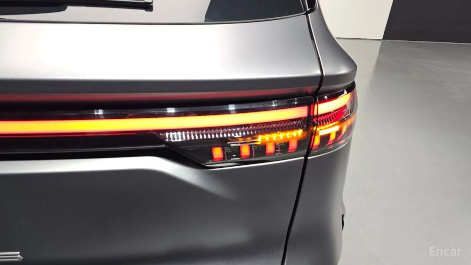 Renault-KoreaSamsung Grand Koleos