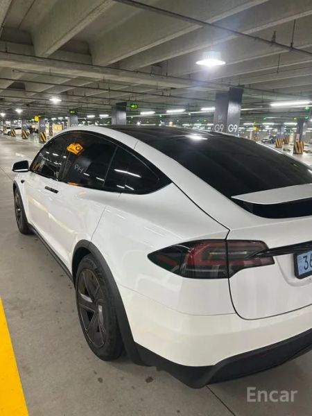 Tesla model-x