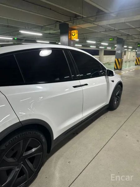 Tesla model-x