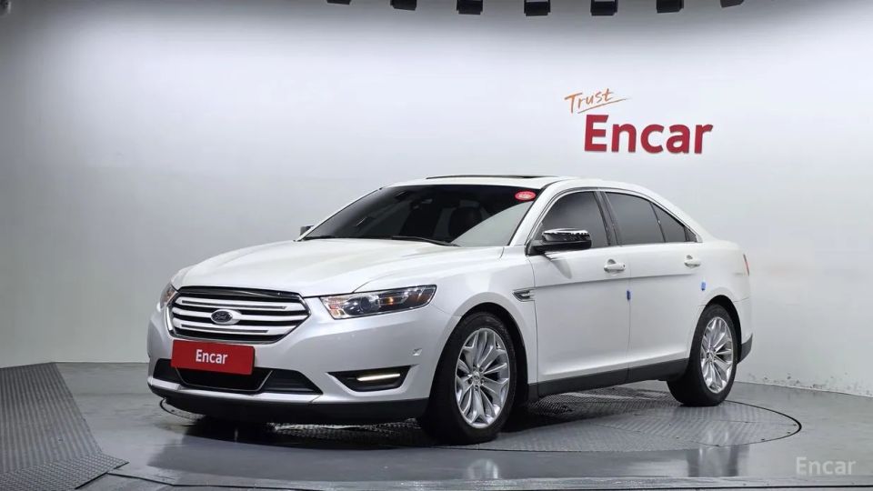 Ford Taurus