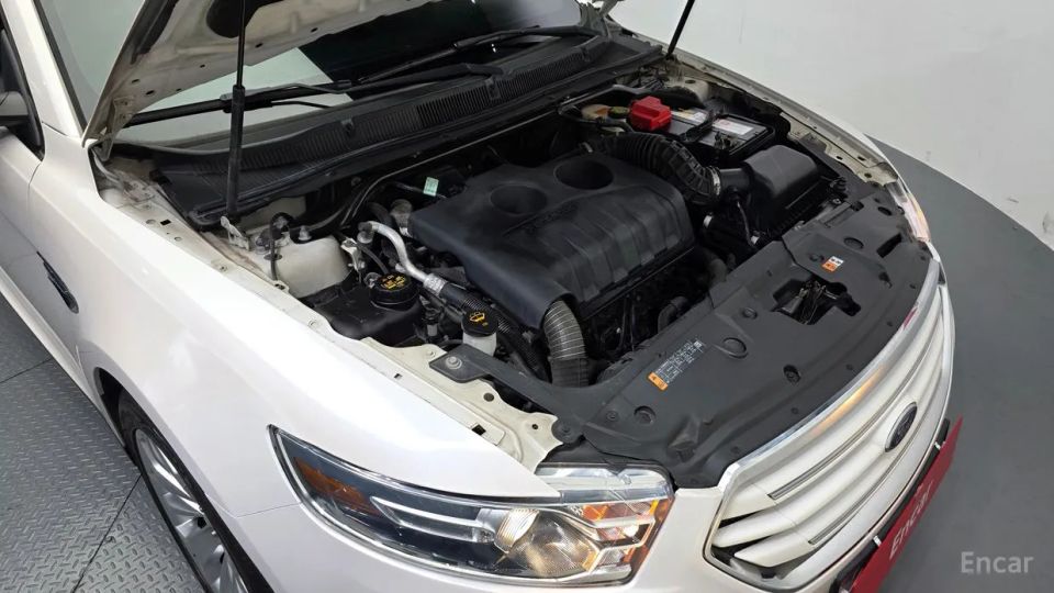 Ford Taurus
