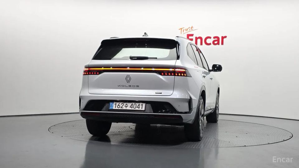 Renault-KoreaSamsung Grand Koleos