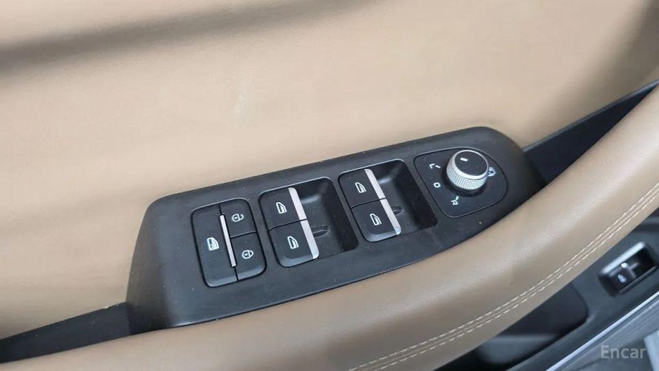 Renault-KoreaSamsung Grand Koleos