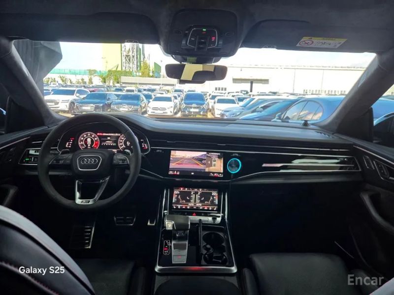 Audi rsq8