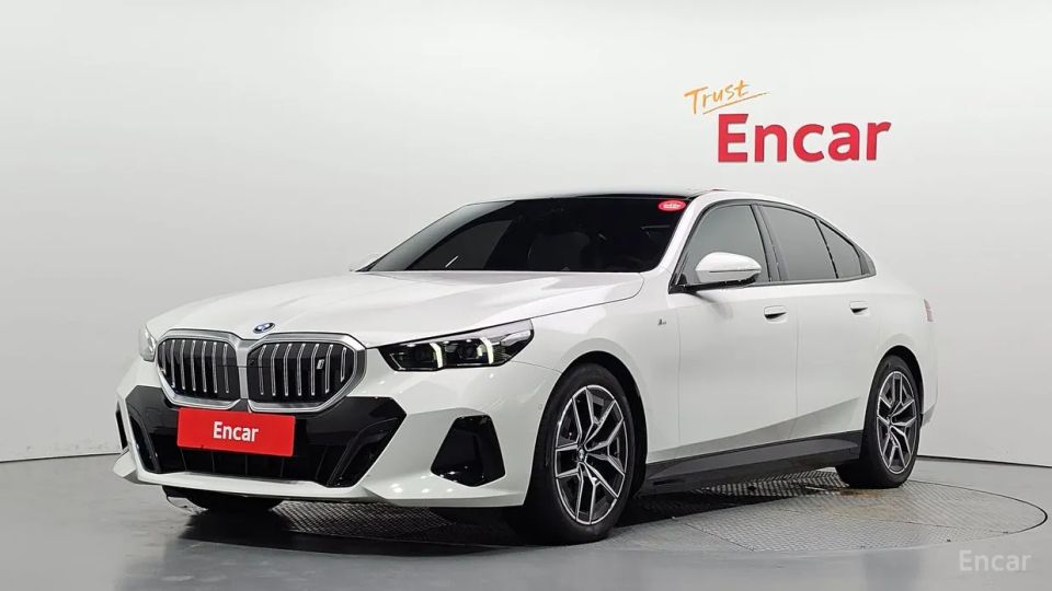 BMW i5