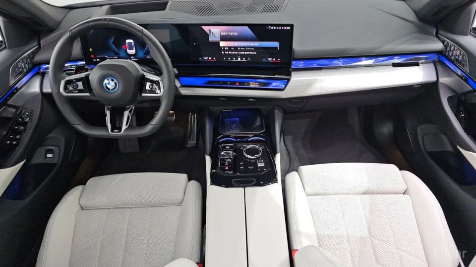 BMW i5