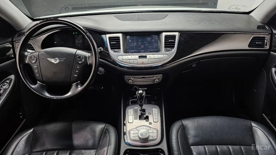 Hyundai Genesis