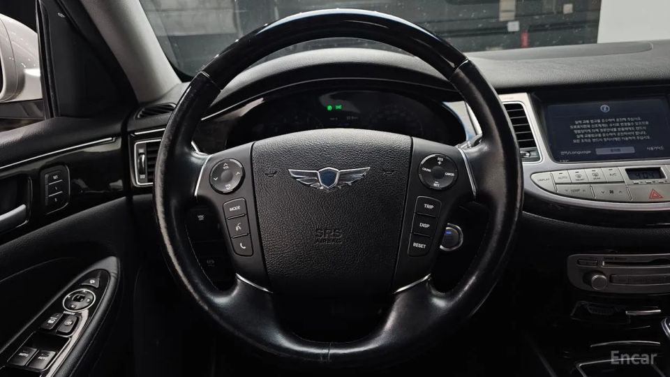 Hyundai Genesis