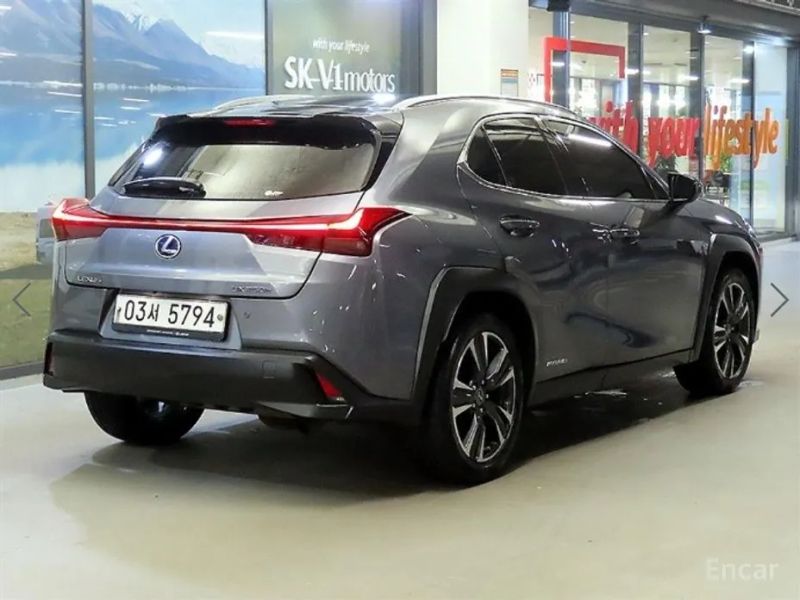Lexus UX