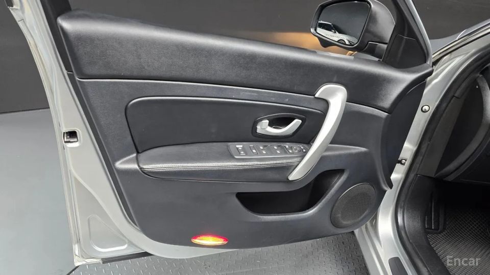 Renault-KoreaSamsung SM5