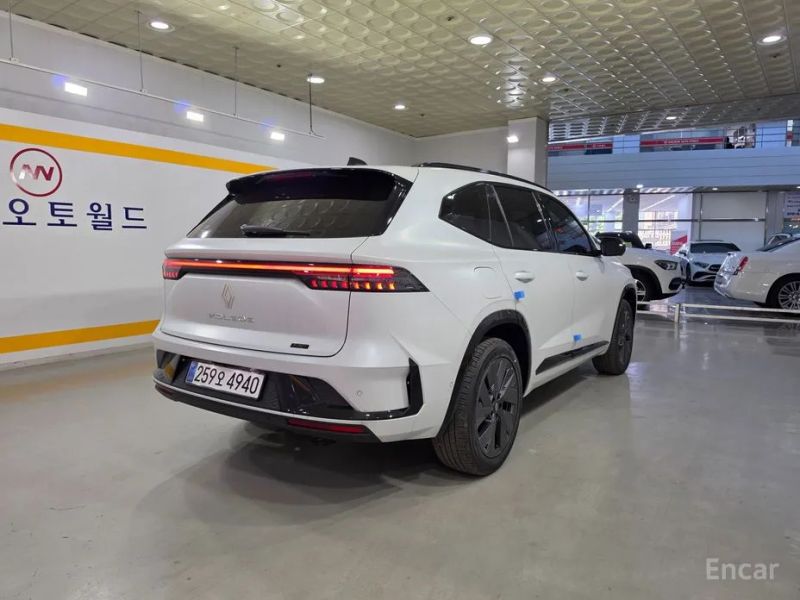 Renault-KoreaSamsung Grand Koleos