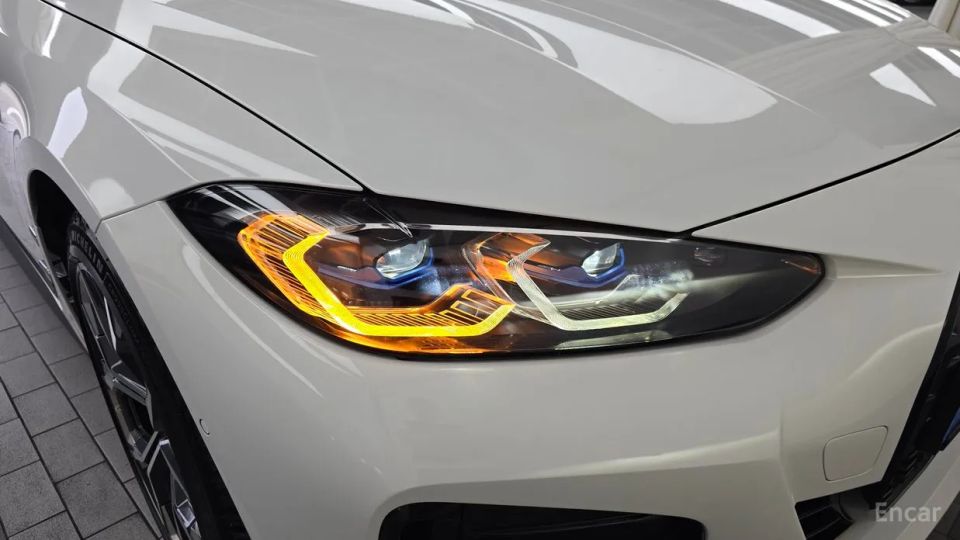 BMW I4
