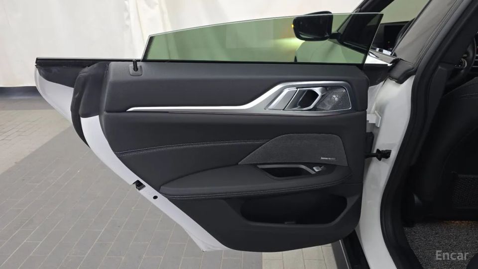 BMW I4