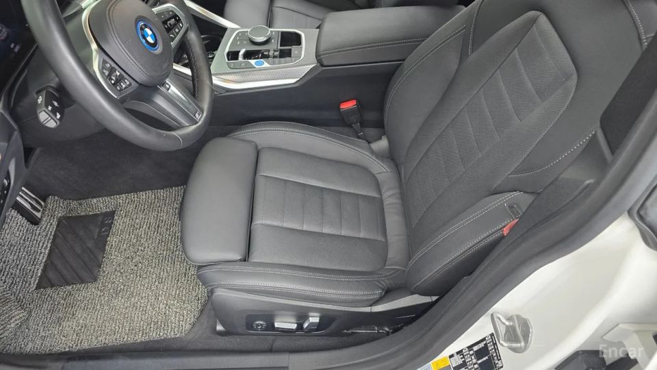 BMW I4