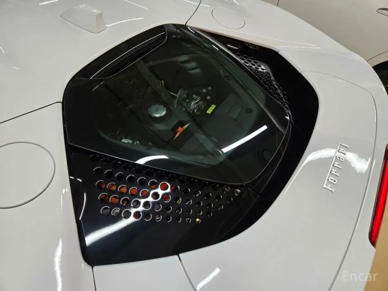 Ferrari SF90