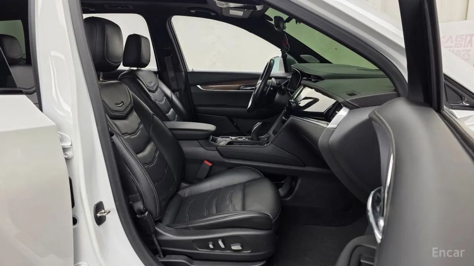 Cadillac XT6