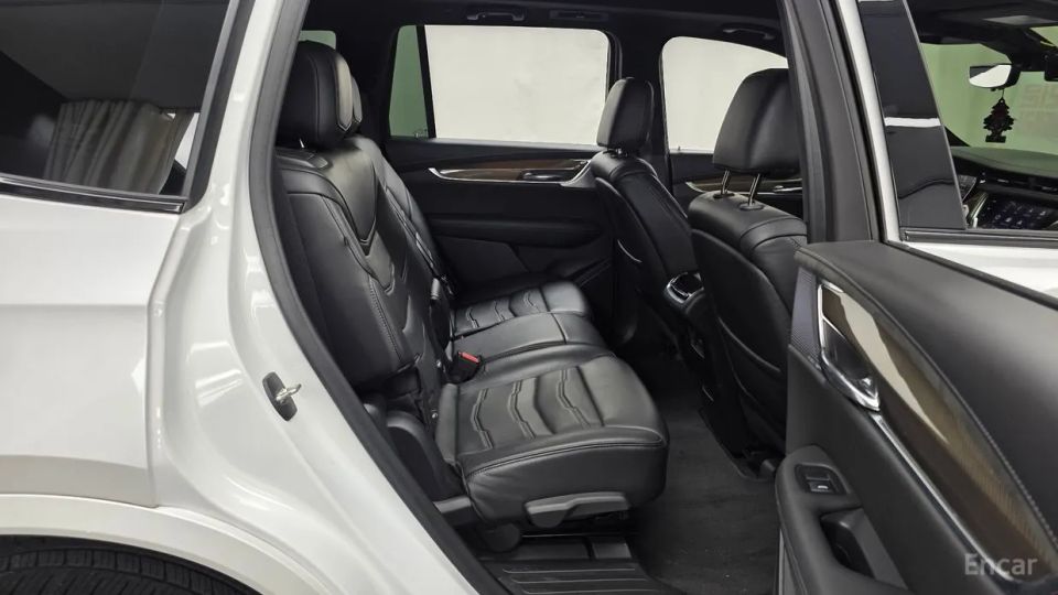 Cadillac XT6