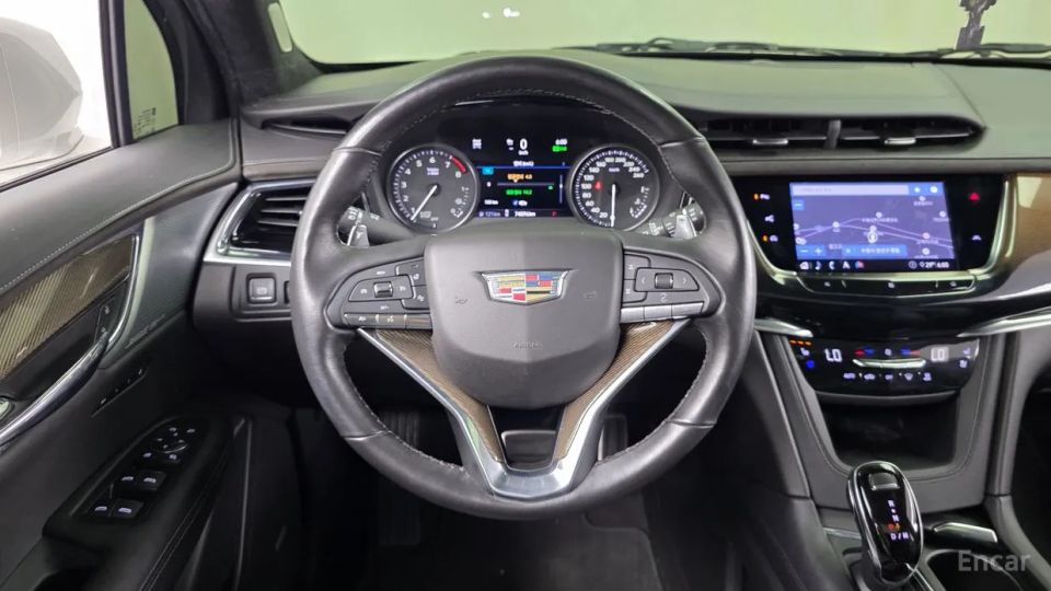 Cadillac XT6